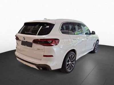 BMW X5 xDrive30d 48V Msport (2)