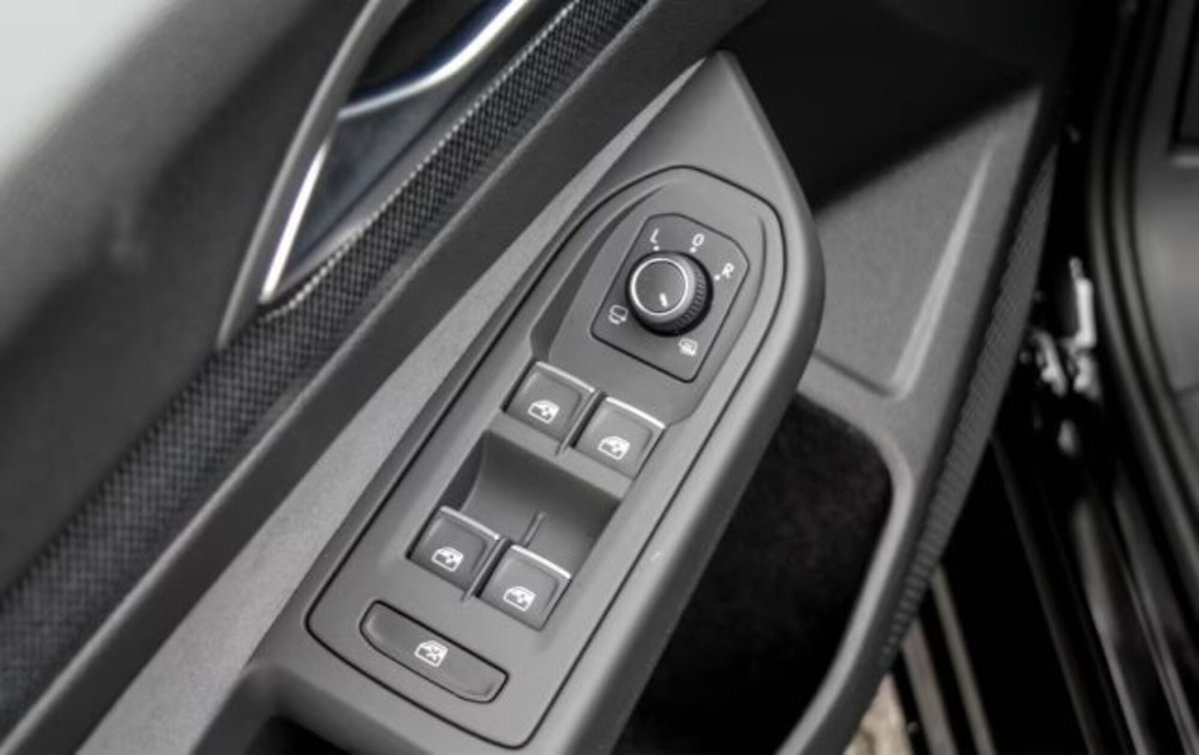 Volkswagen Golf 2.0 tsi R Black Edition 4motion 333cv dsg (15)