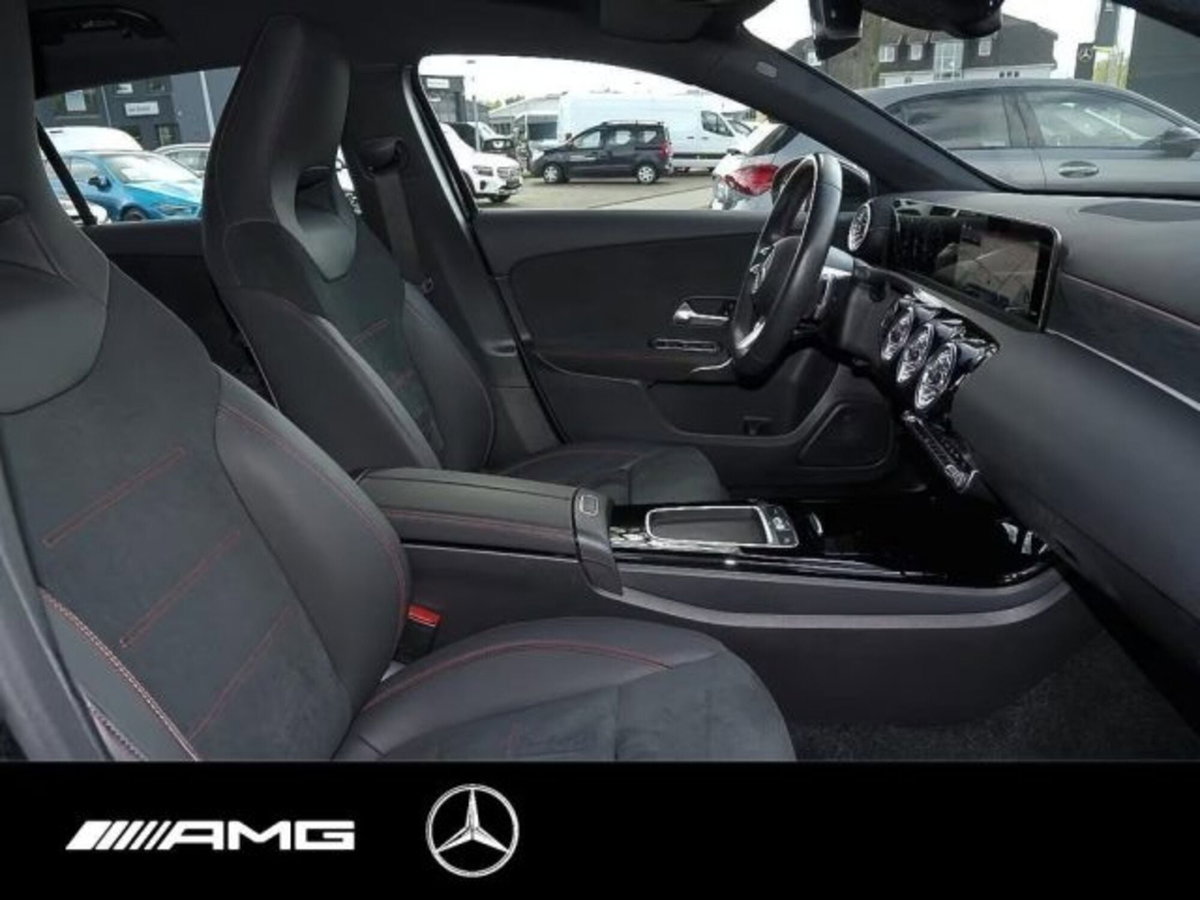 Mercedes-Benz Classe A Sedan 180 d AMG Line Premium Plus auto (10)