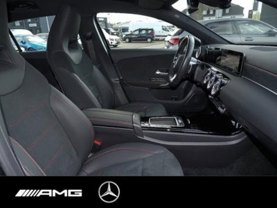 Mercedes-Benz Classe A Sedan 180 d AMG Line Premium Plus auto (10)
