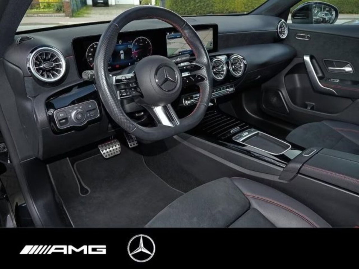 Mercedes-Benz Classe A Sedan 180 d AMG Line Premium Plus auto (7)