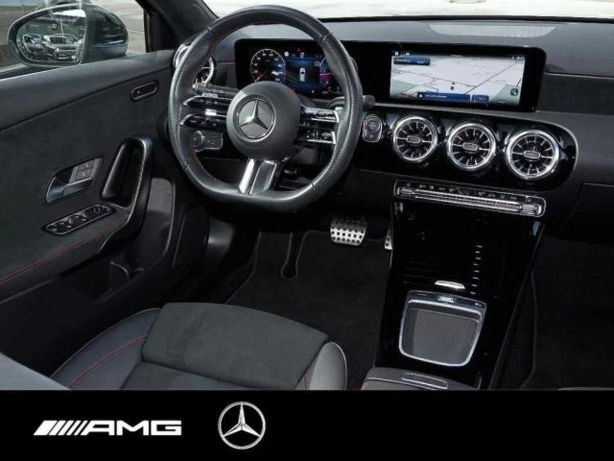 Mercedes-Benz Classe A Sedan 180 d AMG Line Premium Plus auto (8)