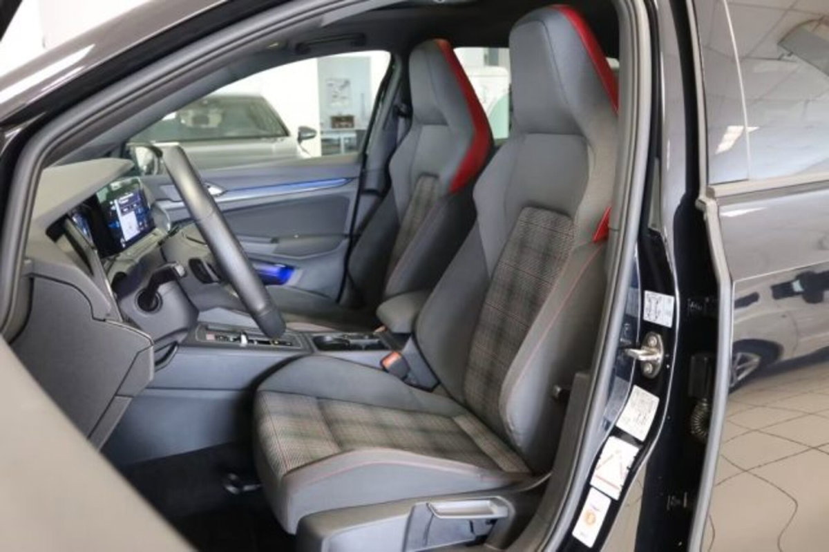 Volkswagen Golf 2.0 tsi GTI MT Ultimate 245cv (10)