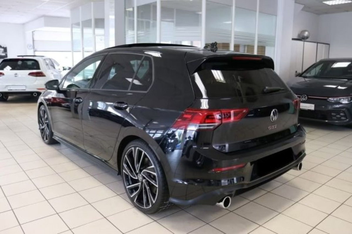 Volkswagen Golf 2.0 tsi GTI MT Ultimate 245cv (6)