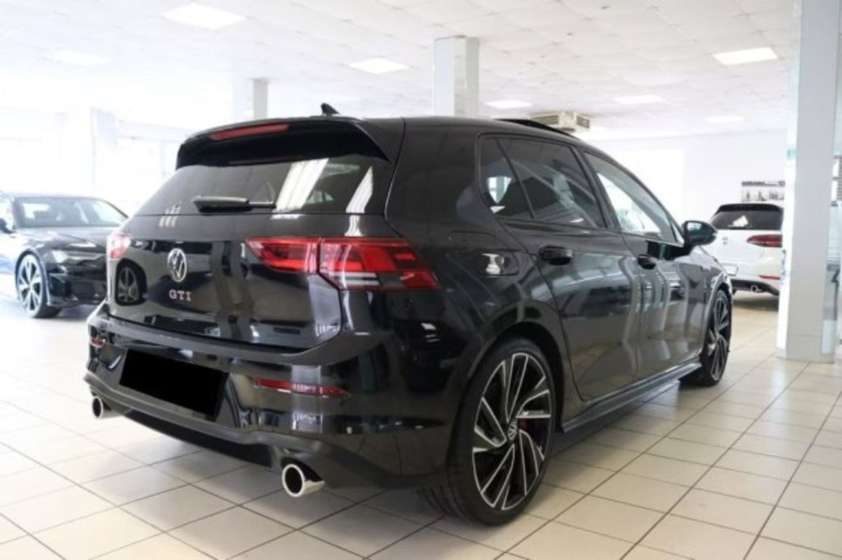 Volkswagen Golf 2.0 tsi GTI MT Ultimate 245cv (8)