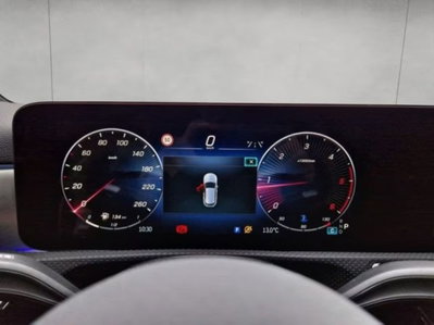 Mercedes-Benz Classe A Sedan 180 d AMG Line Premium Plus auto (10)