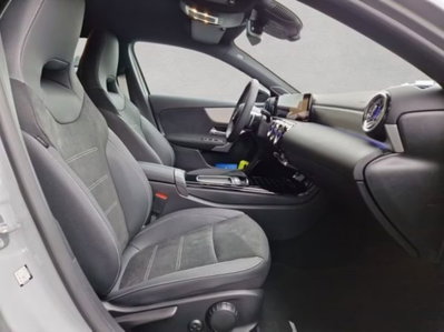 Mercedes-Benz Classe A Sedan 180 d AMG Line Premium Plus auto (16)