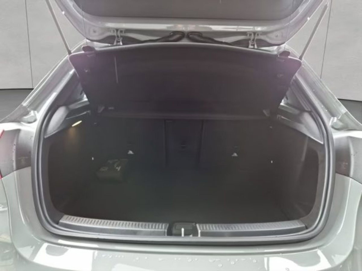 Mercedes-Benz Classe A Sedan 180 d AMG Line Premium Plus auto (17)