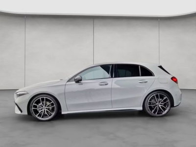 Mercedes-Benz Classe A Sedan 180 d AMG Line Premium Plus auto (2)