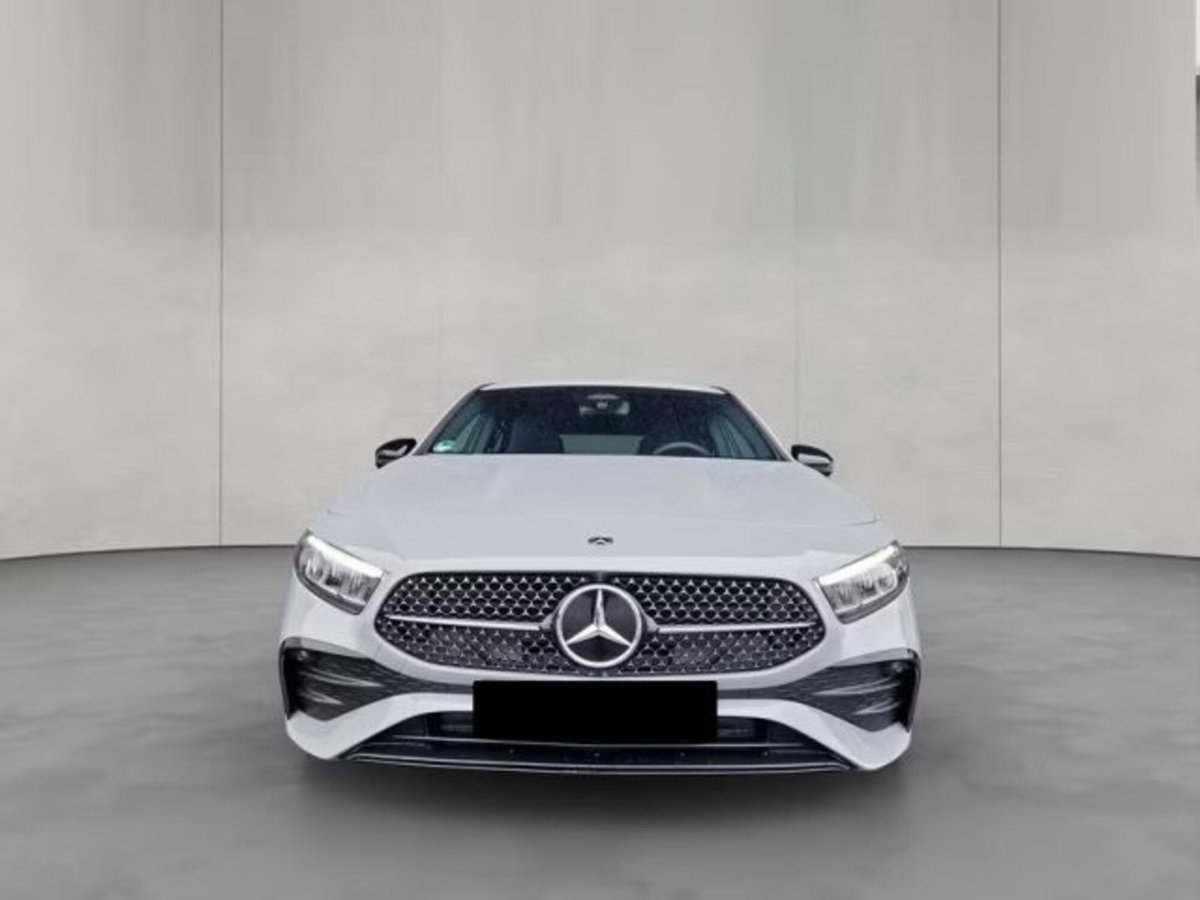 Mercedes-Benz Classe A Sedan 180 d AMG Line Premium Plus auto (7)