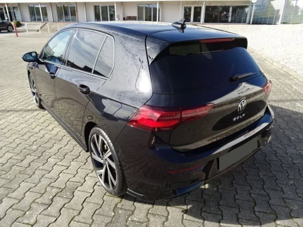 Volkswagen Golf 2.0 TDI 150 CV DSG SCR R-Line (2)