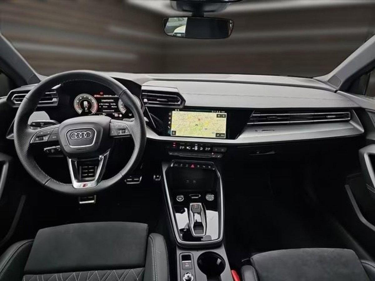 Audi A3 Sedan 35 TFSI S tronic Business (6)