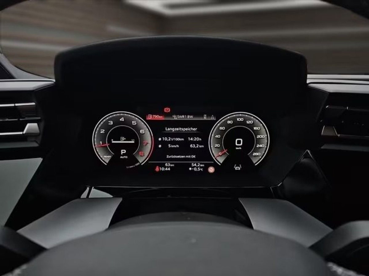 Audi A3 Sedan 35 TFSI S tronic Business (9)