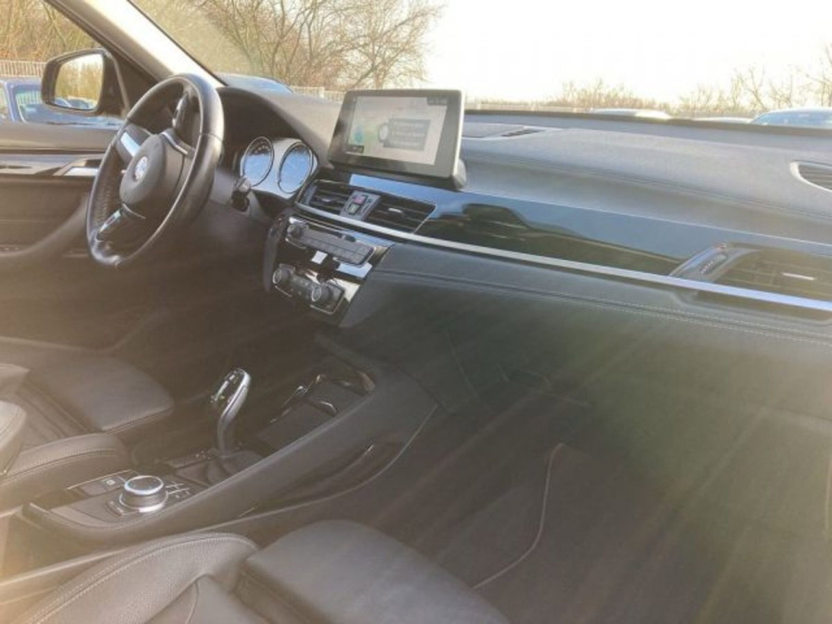 BMW X1 sDrive18d Sport Line (10)