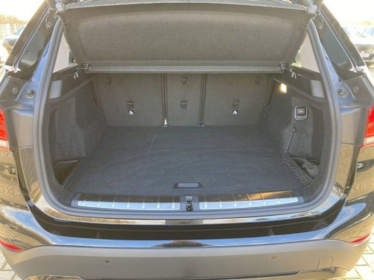 BMW X1 sDrive18d Sport Line (6)