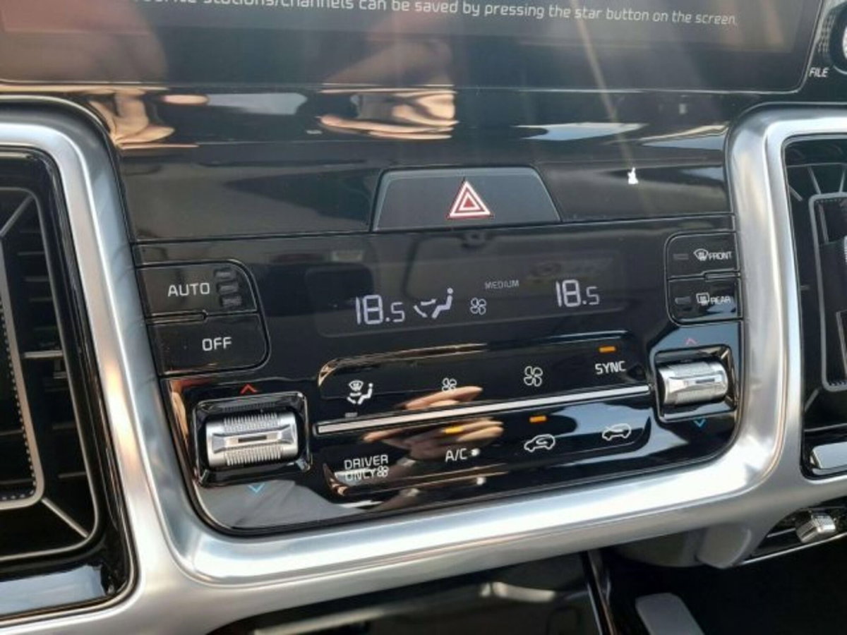Kia Sorento 1.6 tgdi phev Style 4wd at6 (10)