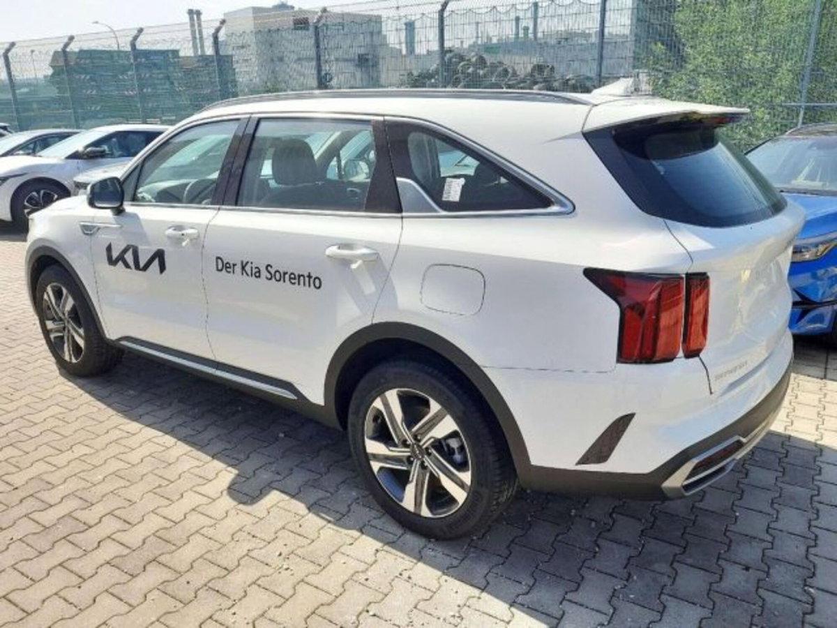 Kia Sorento 1.6 tgdi phev Style 4wd at6 (2)