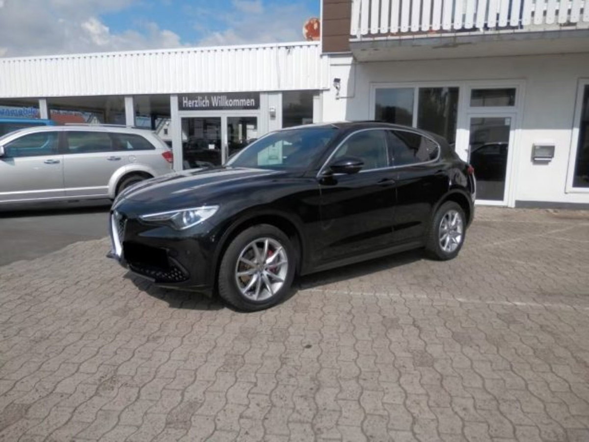 Alfa Romeo Stelvio Stelvio 2.0 Turbo 200 CV AT8 Q4 Super Business (2)