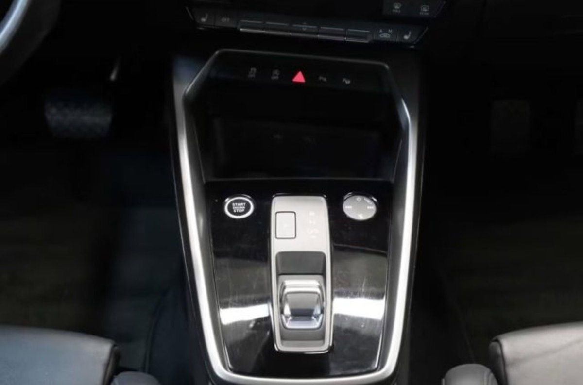Audi A3 Sportback 35 TDI S tronic S line edition (14)