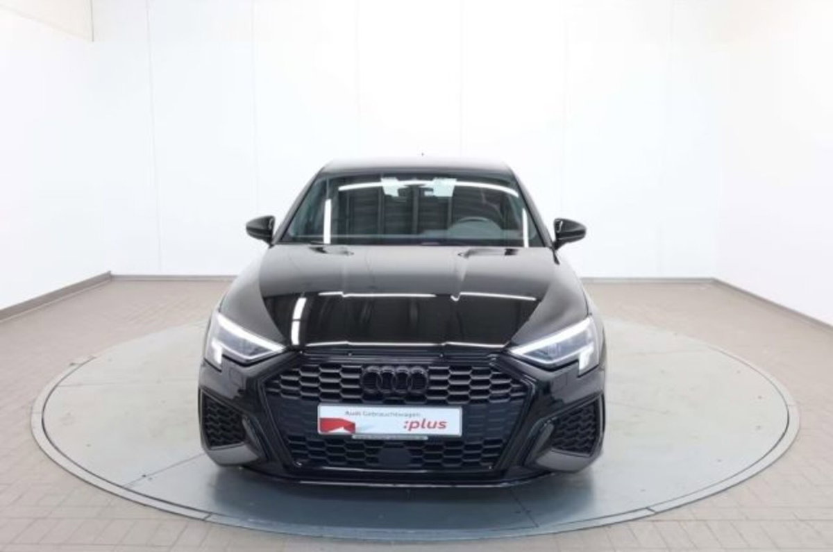 Audi A3 Sportback 35 TDI S tronic S line edition (2)