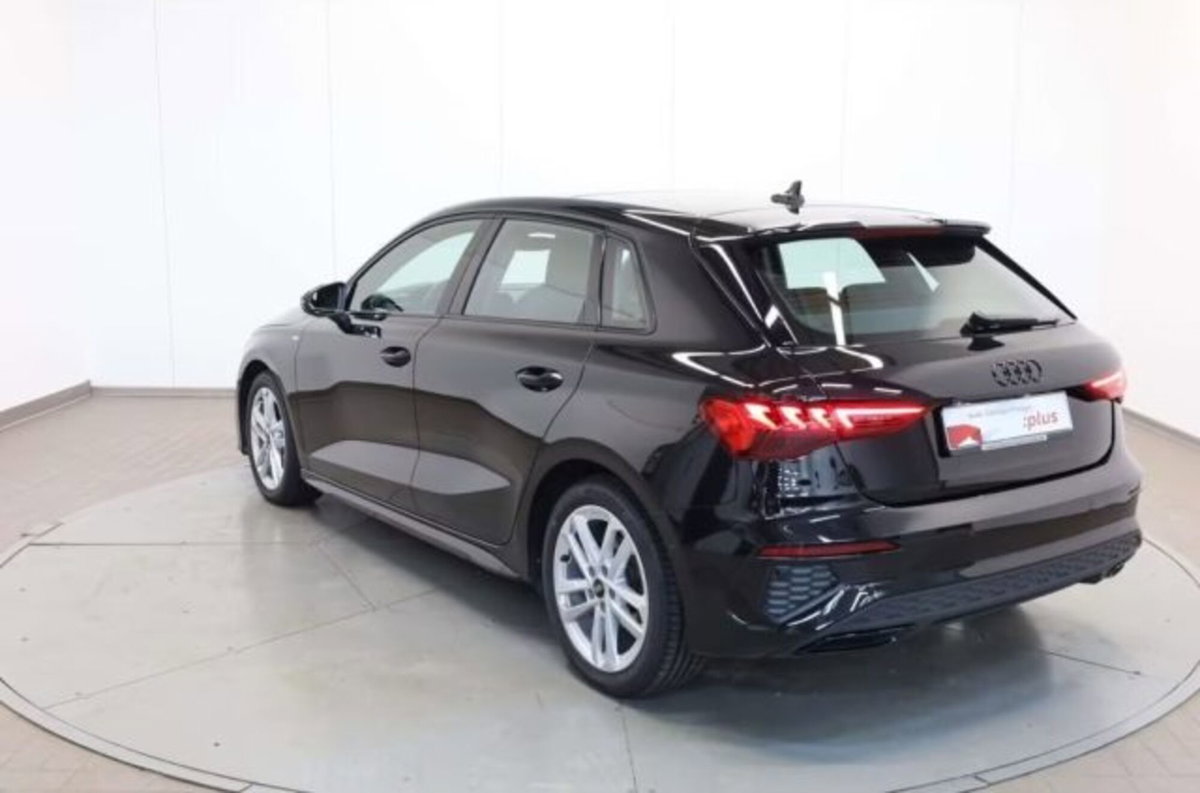 Audi A3 Sportback 35 TDI S tronic S line edition (3)