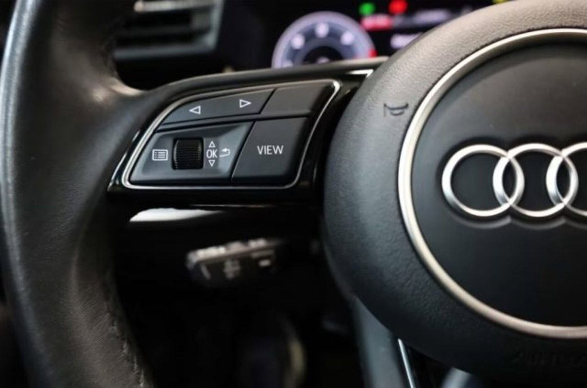 Audi A3 Sportback 35 TDI S tronic S line edition (9)