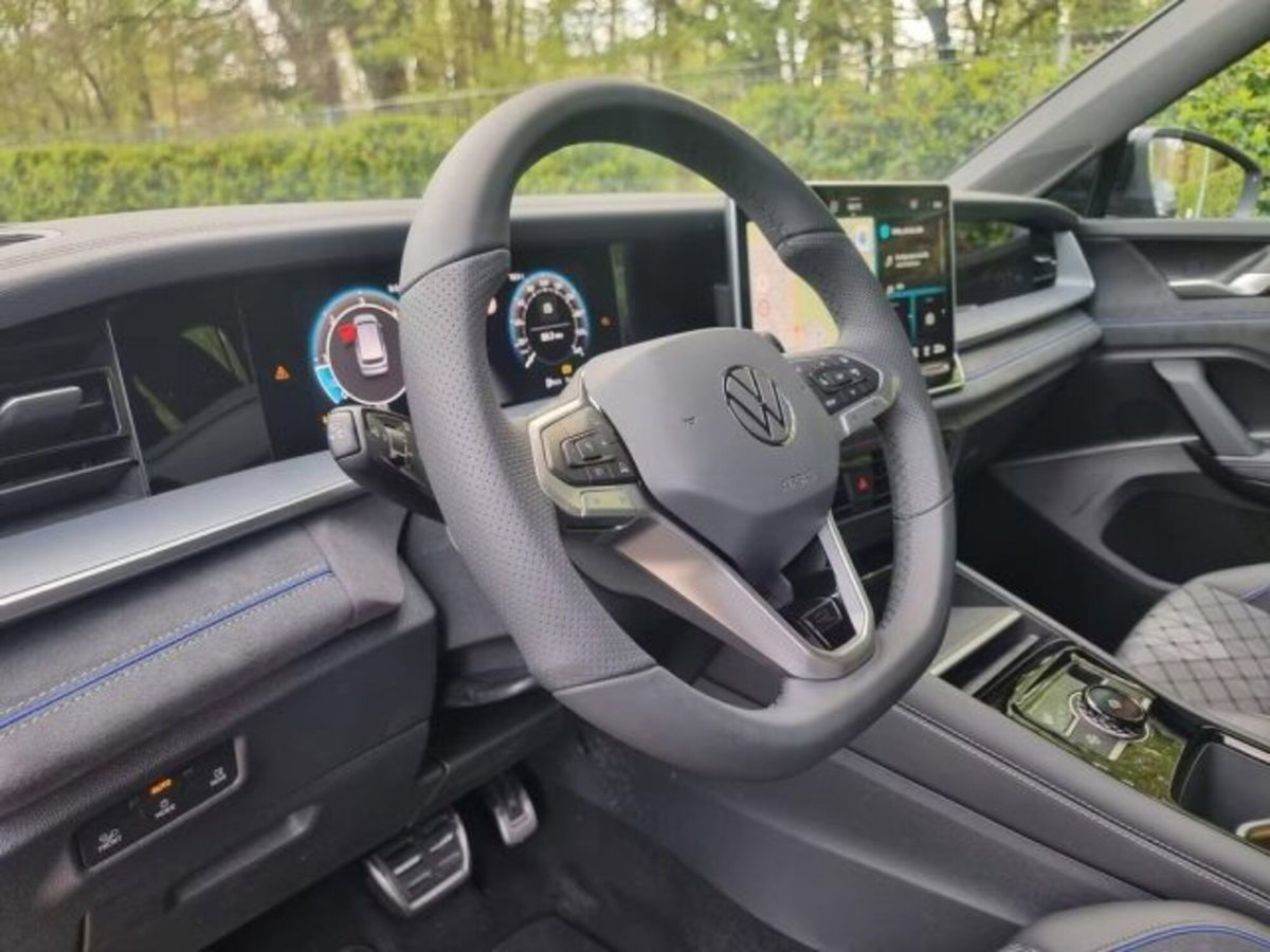 Volkswagen Tayron 2.0 tdi R-Line 150cv dsg 7p.ti (7)