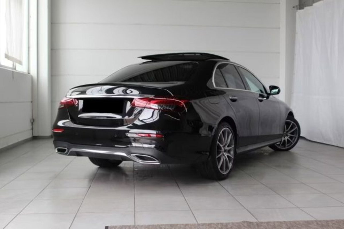 Mercedes-Benz Classe E 220 d Auto AMG Line (3)