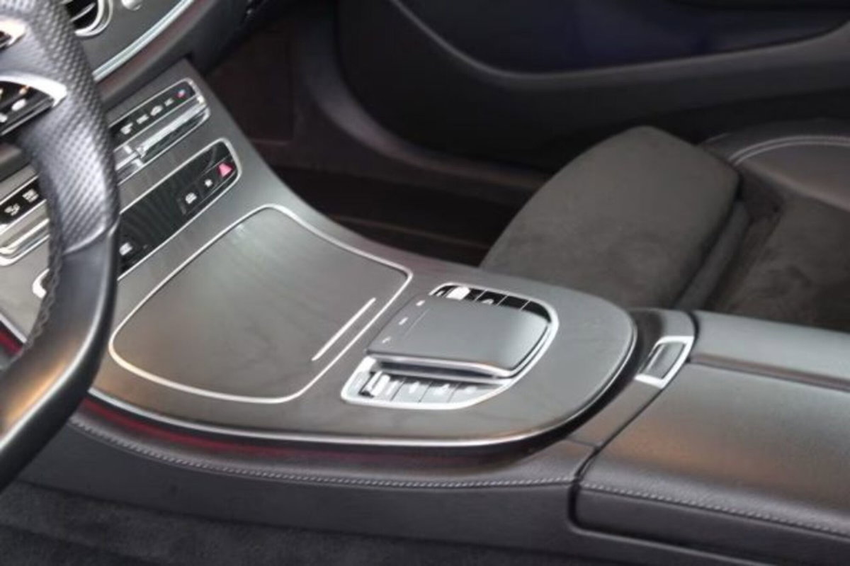 Mercedes-Benz Classe E 220 d Auto AMG Line (9)