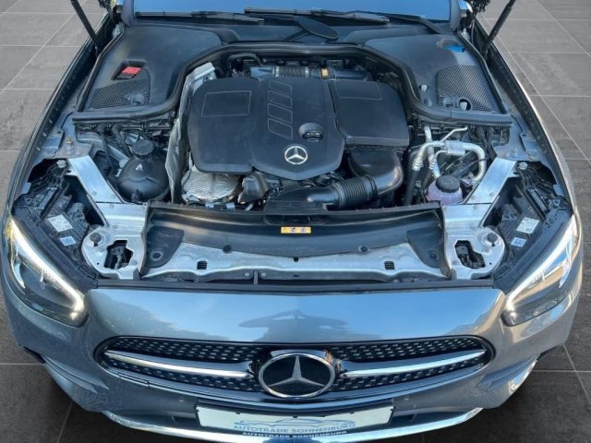 Mercedes-Benz Classe E 220 d Auto AMG Line (10)