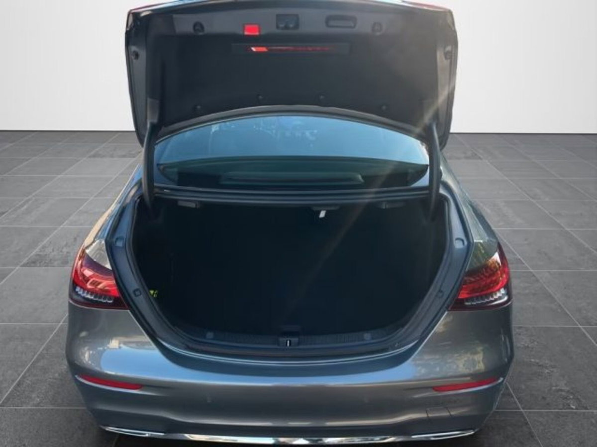 Mercedes-Benz Classe E 220 d Auto AMG Line (11)