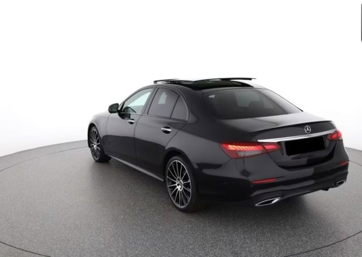 Mercedes-Benz Classe E 220 d Auto AMG Line (3)