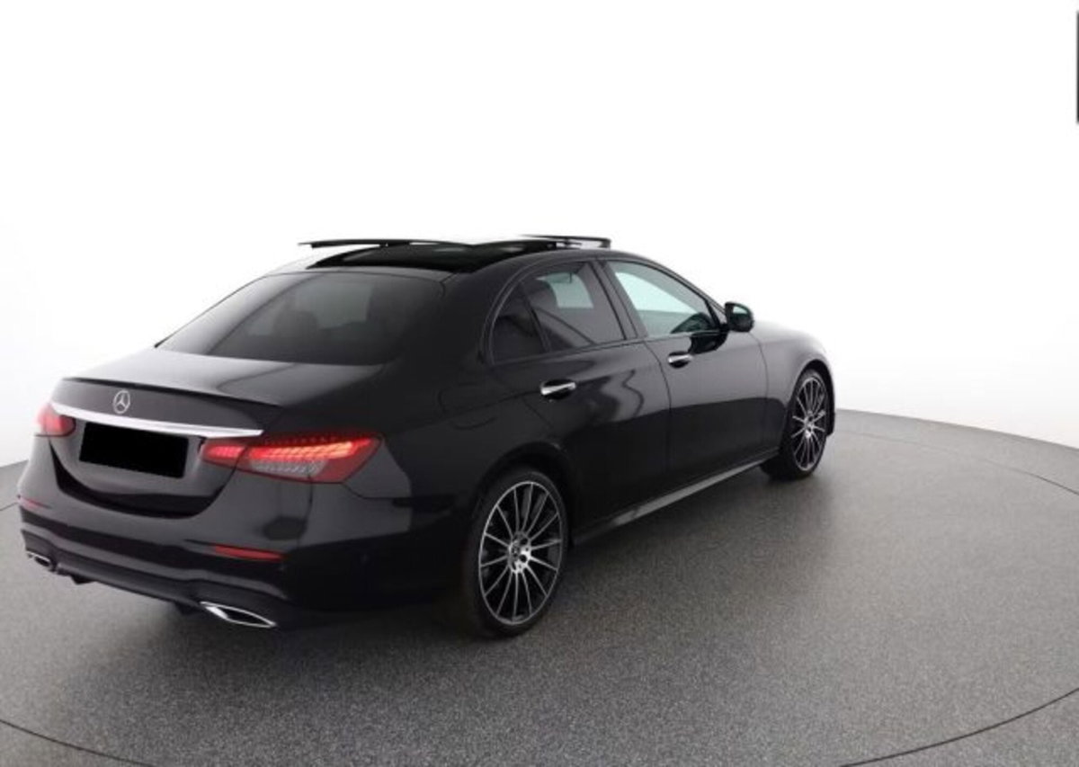 Mercedes-Benz Classe E 220 d Auto AMG Line (5)