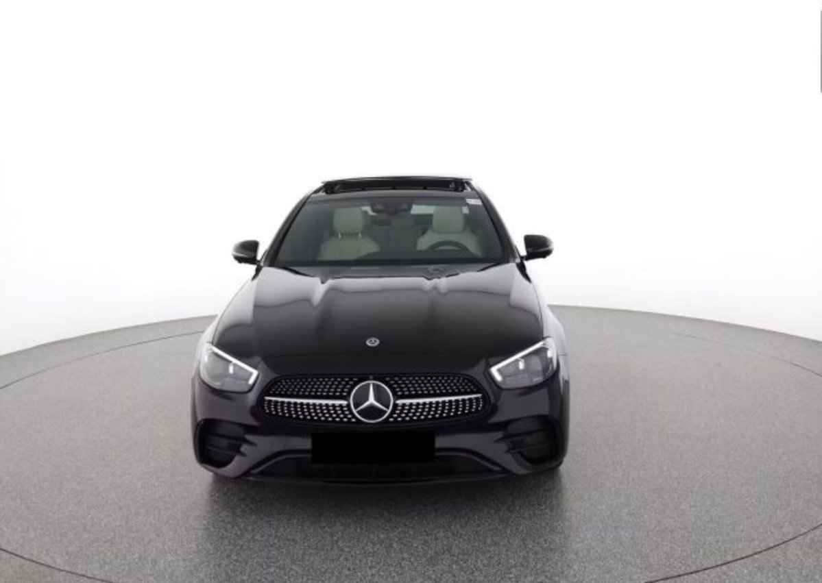 Mercedes-Benz Classe E 220 d Auto AMG Line (8)