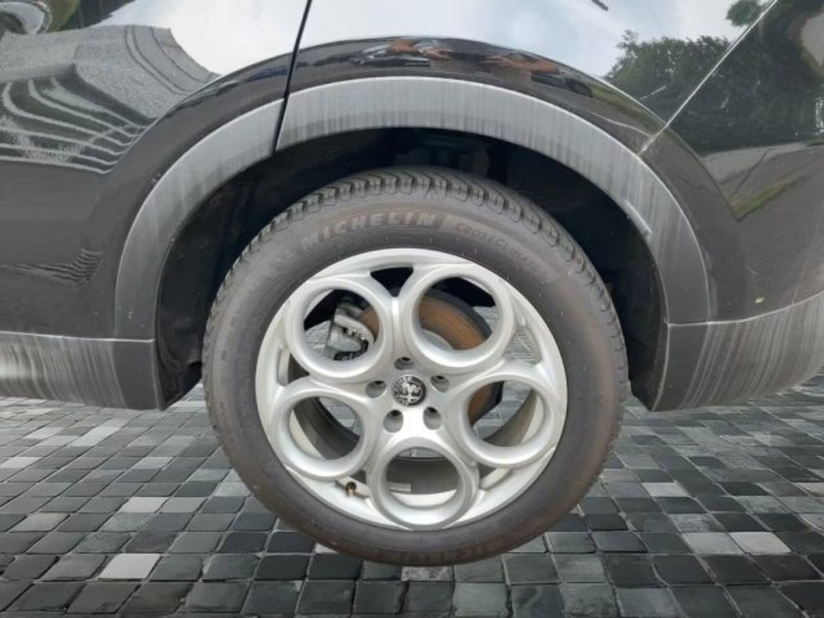 Alfa Romeo Tonale 1.6 Sprint 130cv tct6 (5)