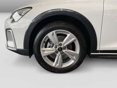 Audi A3 Sedan 35 TFSI S tronic Business (3)
