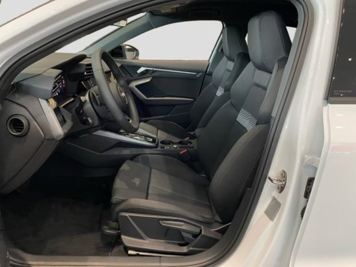 Audi A3 Sedan 35 TFSI S tronic Business (8)