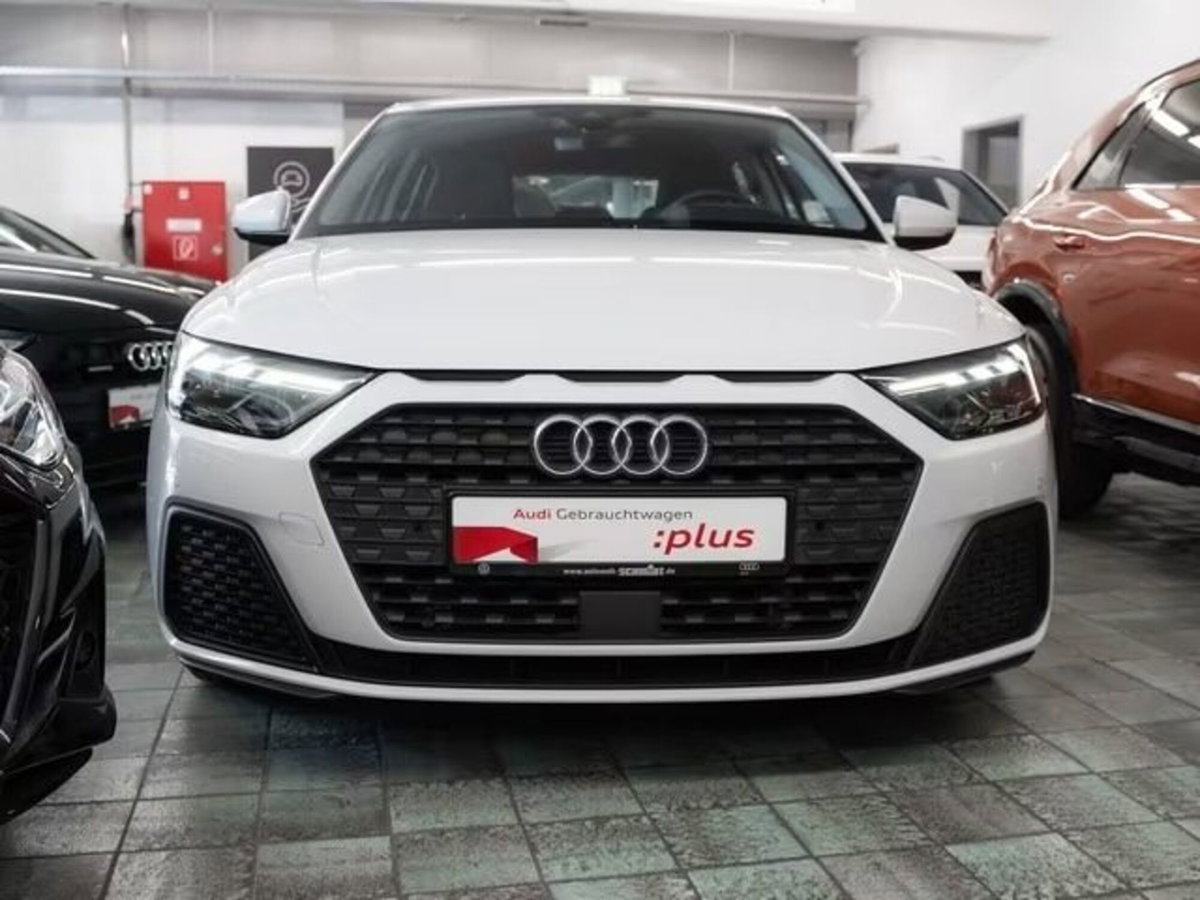 Audi A1 Sportback Sportback 25 1.0 tfsi Business (2)