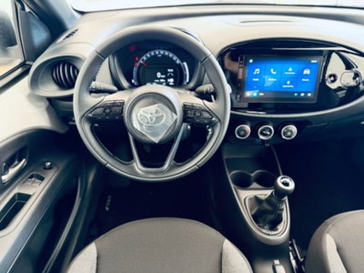 Toyota Aygo X 1.0 Active 72cv (10)
