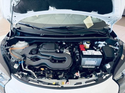 Toyota Aygo X 1.0 Active 72cv (14)