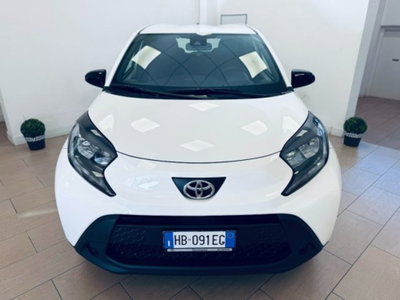 Toyota Aygo X 1.0 Active 72cv (2)