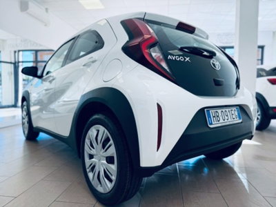 Toyota Aygo X 1.0 Active 72cv (4)