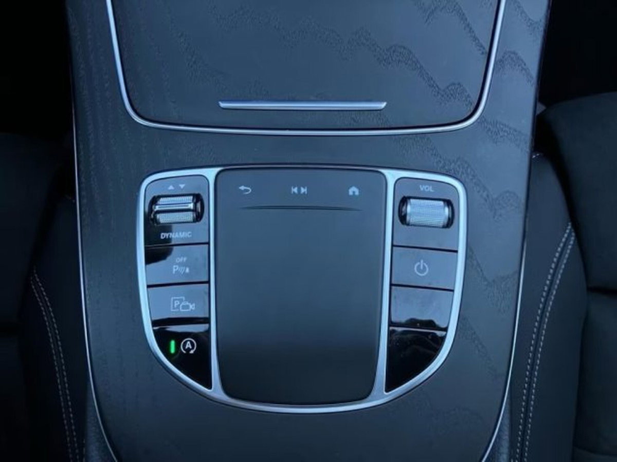 Mercedes-Benz Classe E 220 d Mild hybrid 4Matic Auto Premium Plus (18)