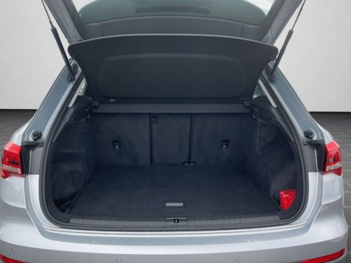 Audi Q3 35 TDI quattro S tronic Business (15)