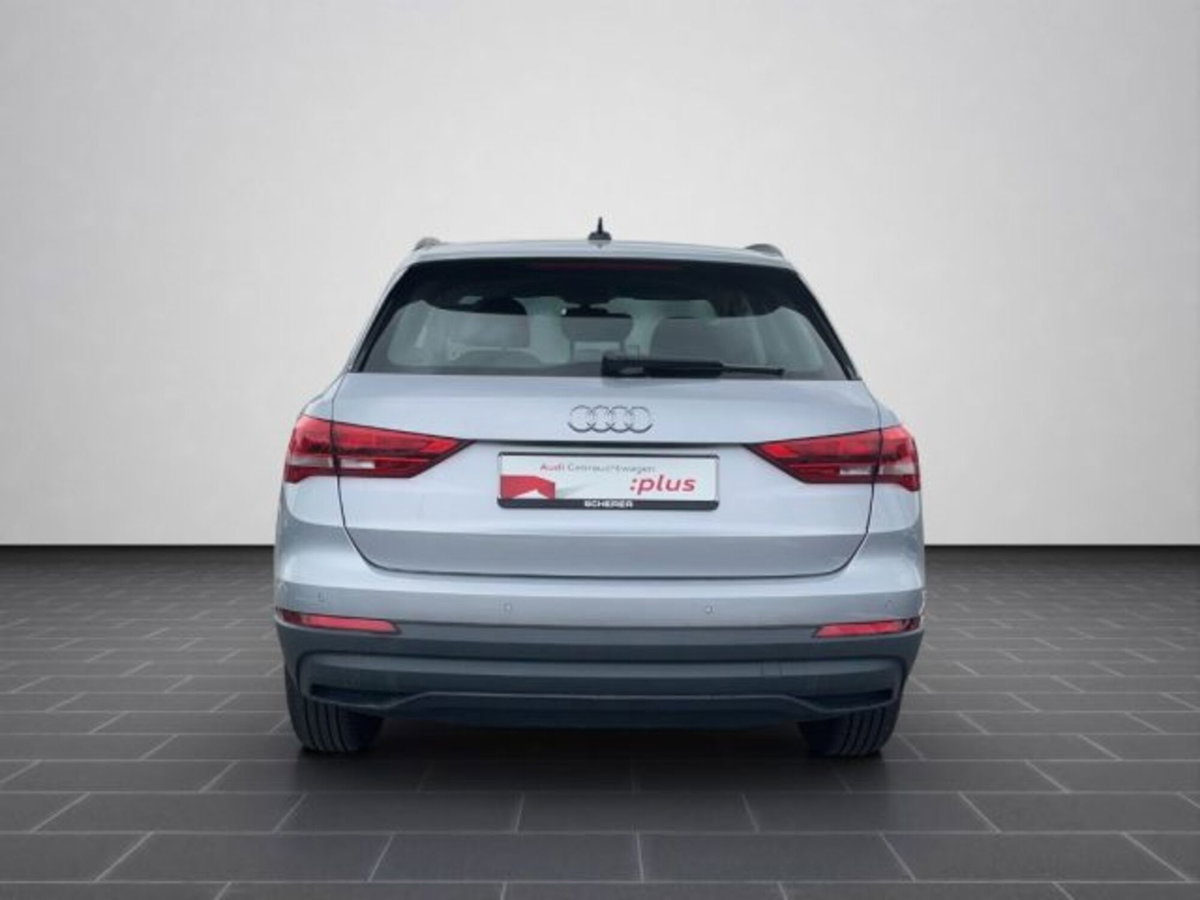 Audi Q3 35 TDI quattro S tronic Business (4)