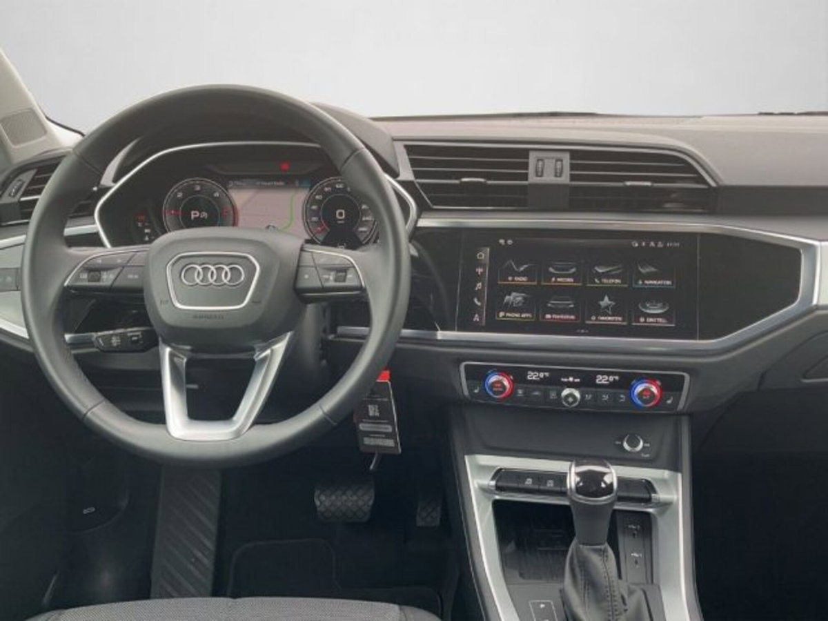 Audi Q3 35 TDI quattro S tronic Business (6)