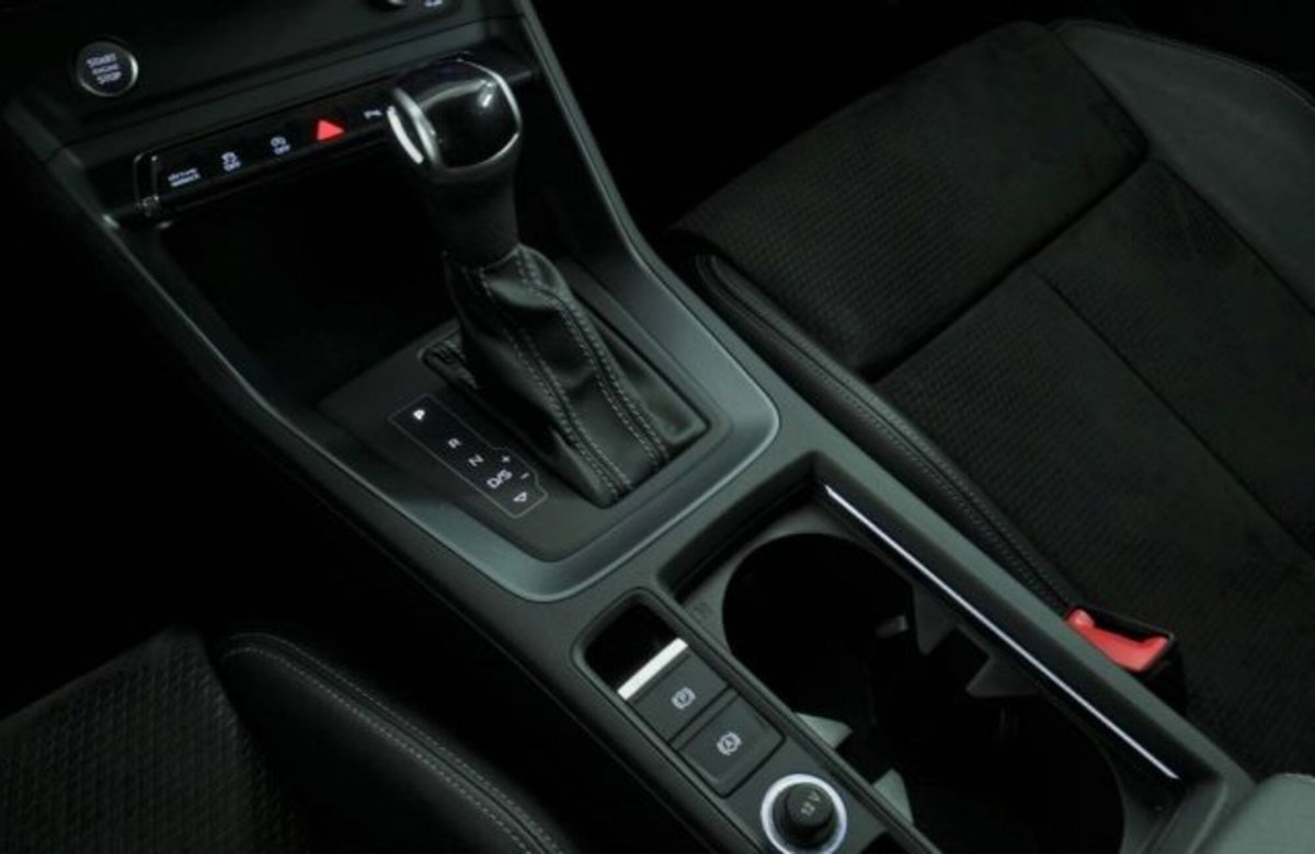 Audi Q3 45 TFSI quattro S tronic S line edition (13)