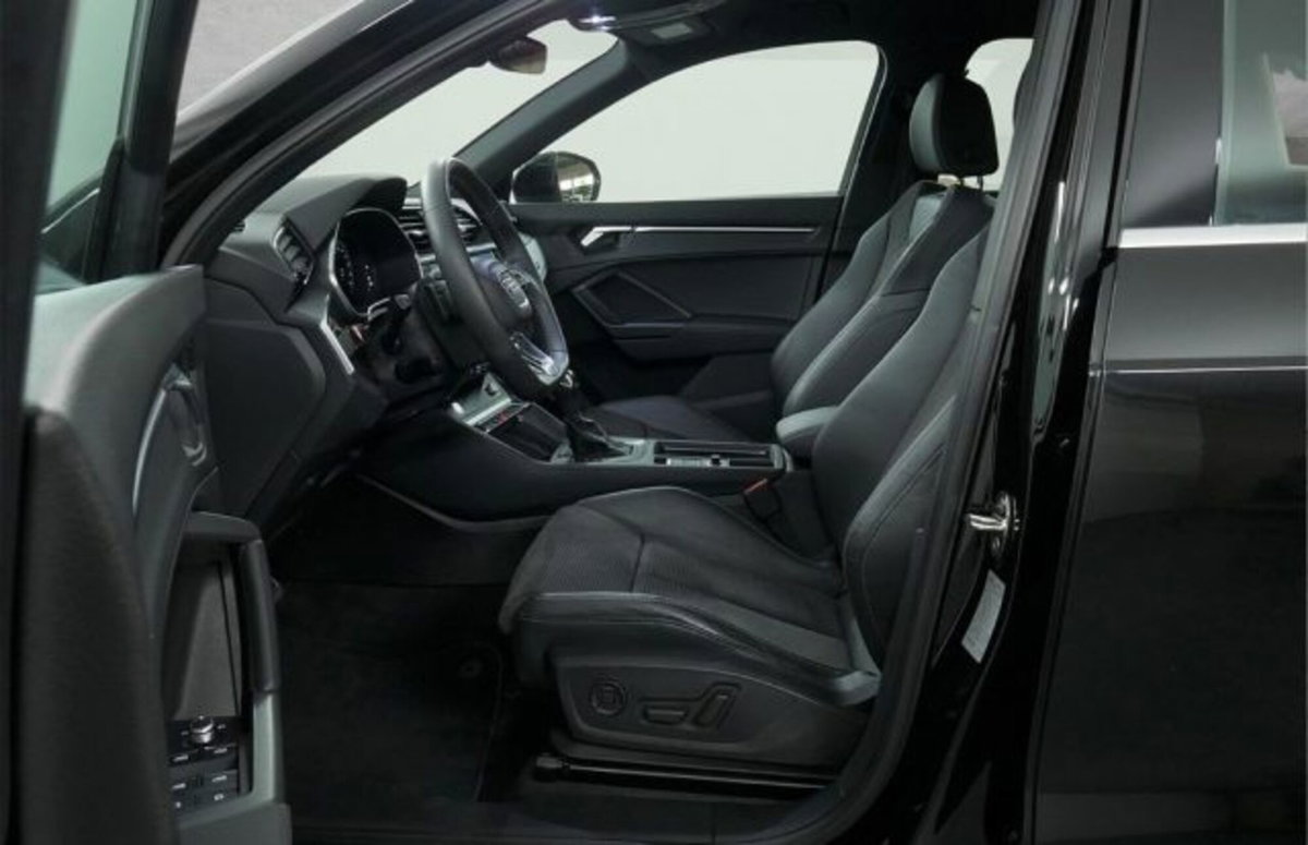 Audi Q3 45 TFSI quattro S tronic S line edition (8)