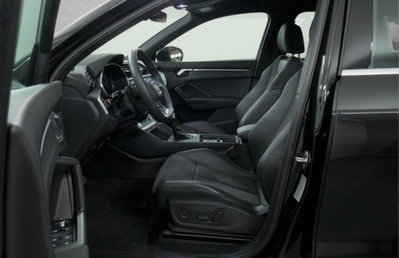 Audi Q3 45 TFSI quattro S tronic S line edition (8)