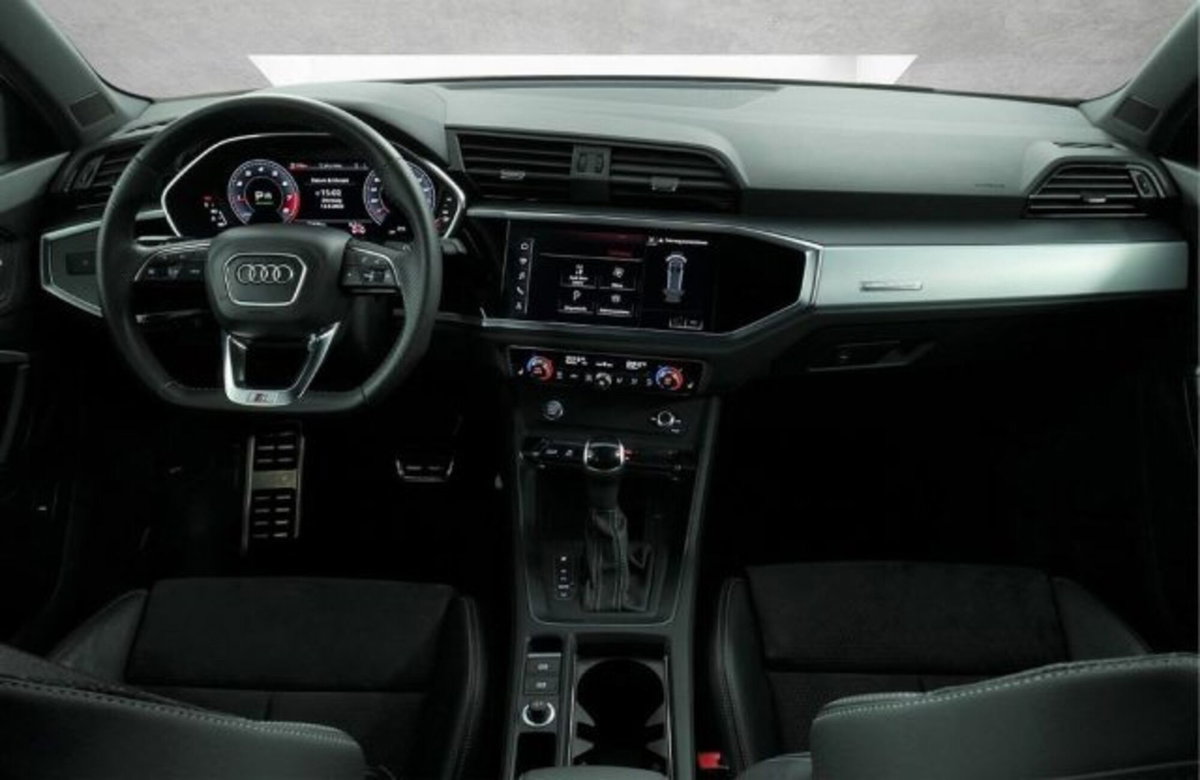 Audi Q3 45 TFSI quattro S tronic S line edition (9)